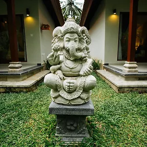Parthi Puri , Ubud Indonesia